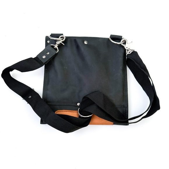 Vintage (No Brand) Thin Square Black Convertible Backpack or Crossbody - Picture 3 of 5